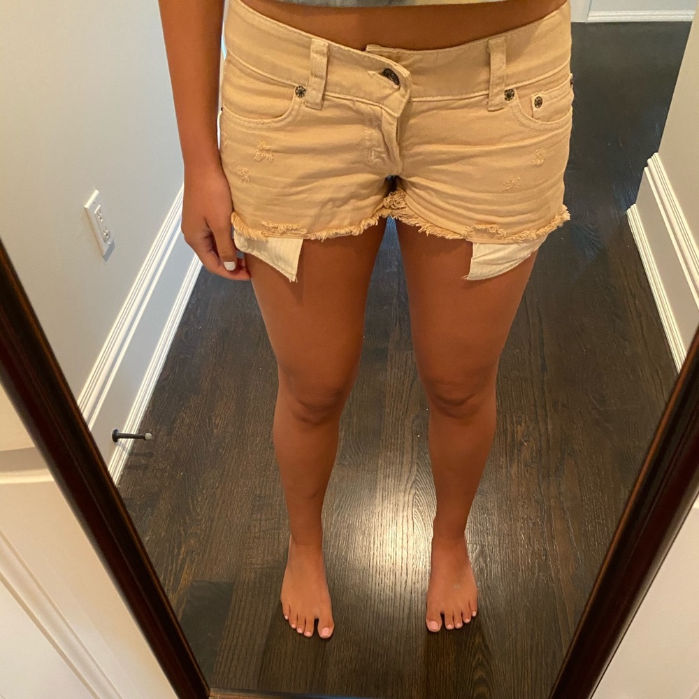 Carmar Tan Shorts